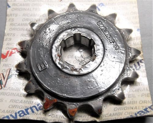 Cagiva Canyon 500 / 600 Front Sprocket z=15t 800049616