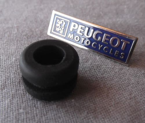 Peugeot Rubber Grommet - 11x8mm PE873123
