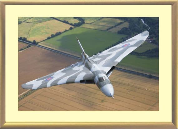 XH558 : Deluxe Framed Print - Picture D 